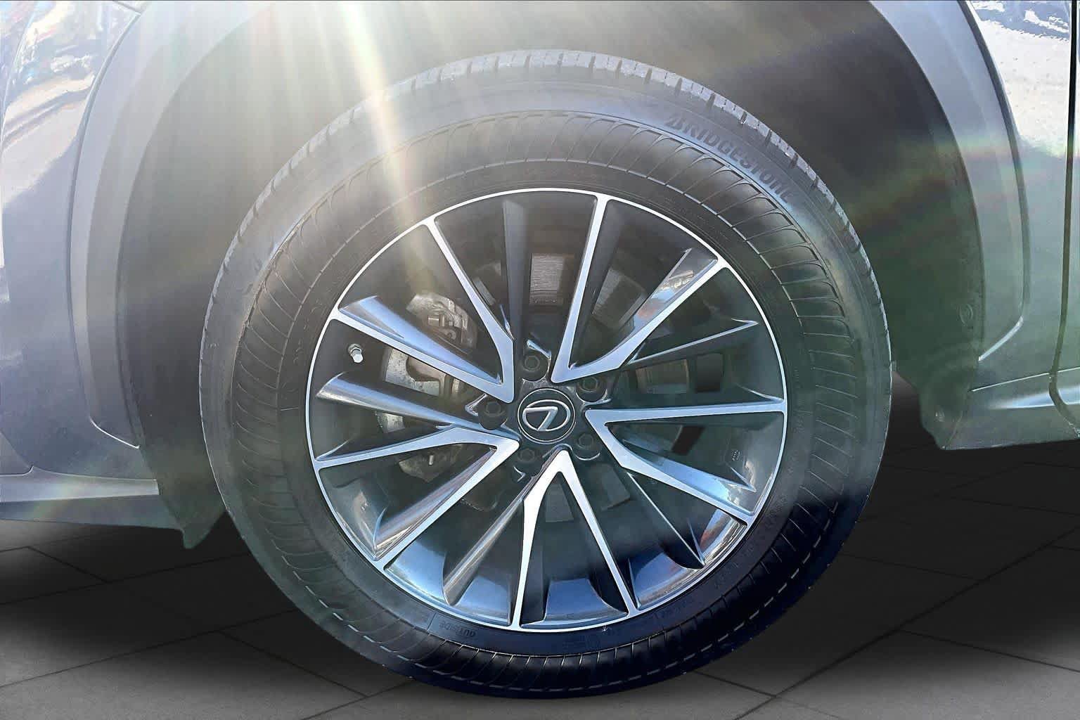 Used 2023 Lexus NX 350 AWD image 11