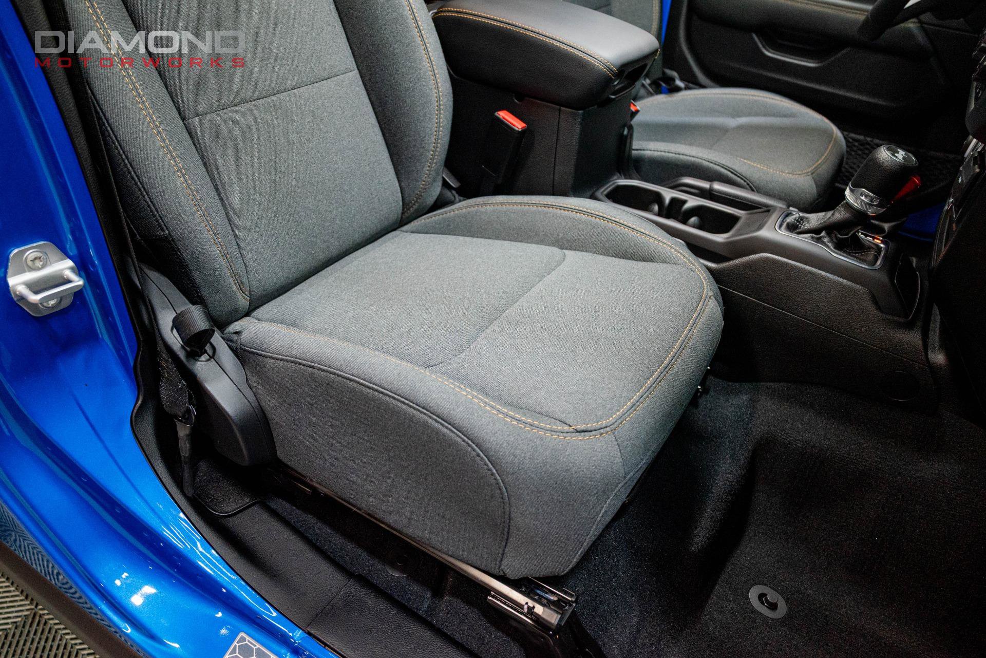 Used 2024 Jeep Wrangler Unlimited Sahara w/ Technology Group image 99