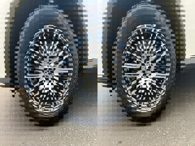 Used 2026 Mercedes-Benz GLC 300 image 10