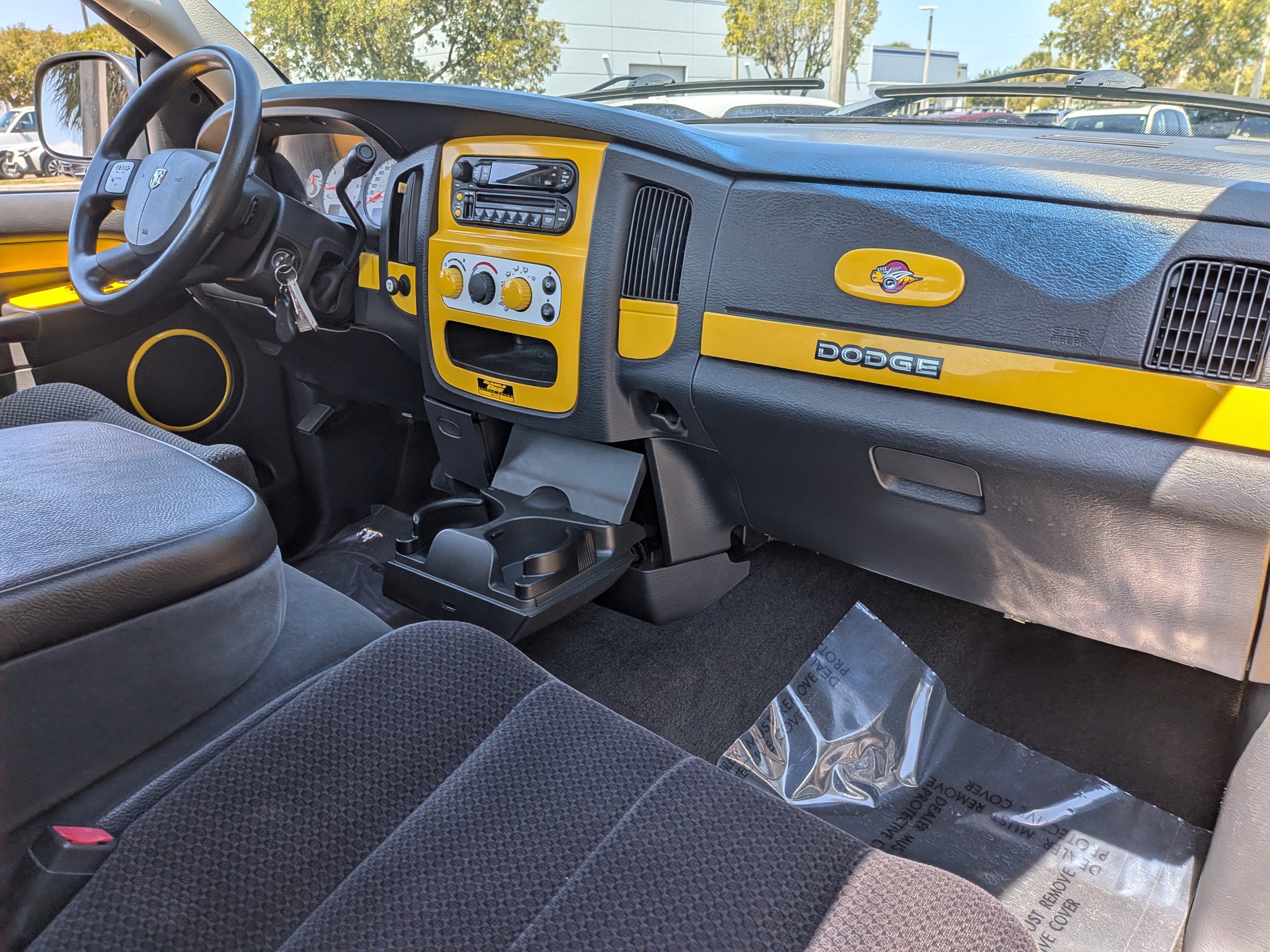 Used 2005 Dodge Ram 1500 Truck SLT w/ Rumblebee Group image 17