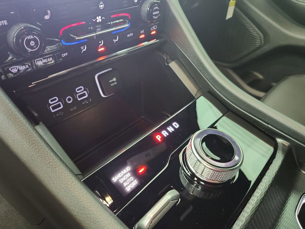 New 2025 Jeep Grand Cherokee L Limited image 29