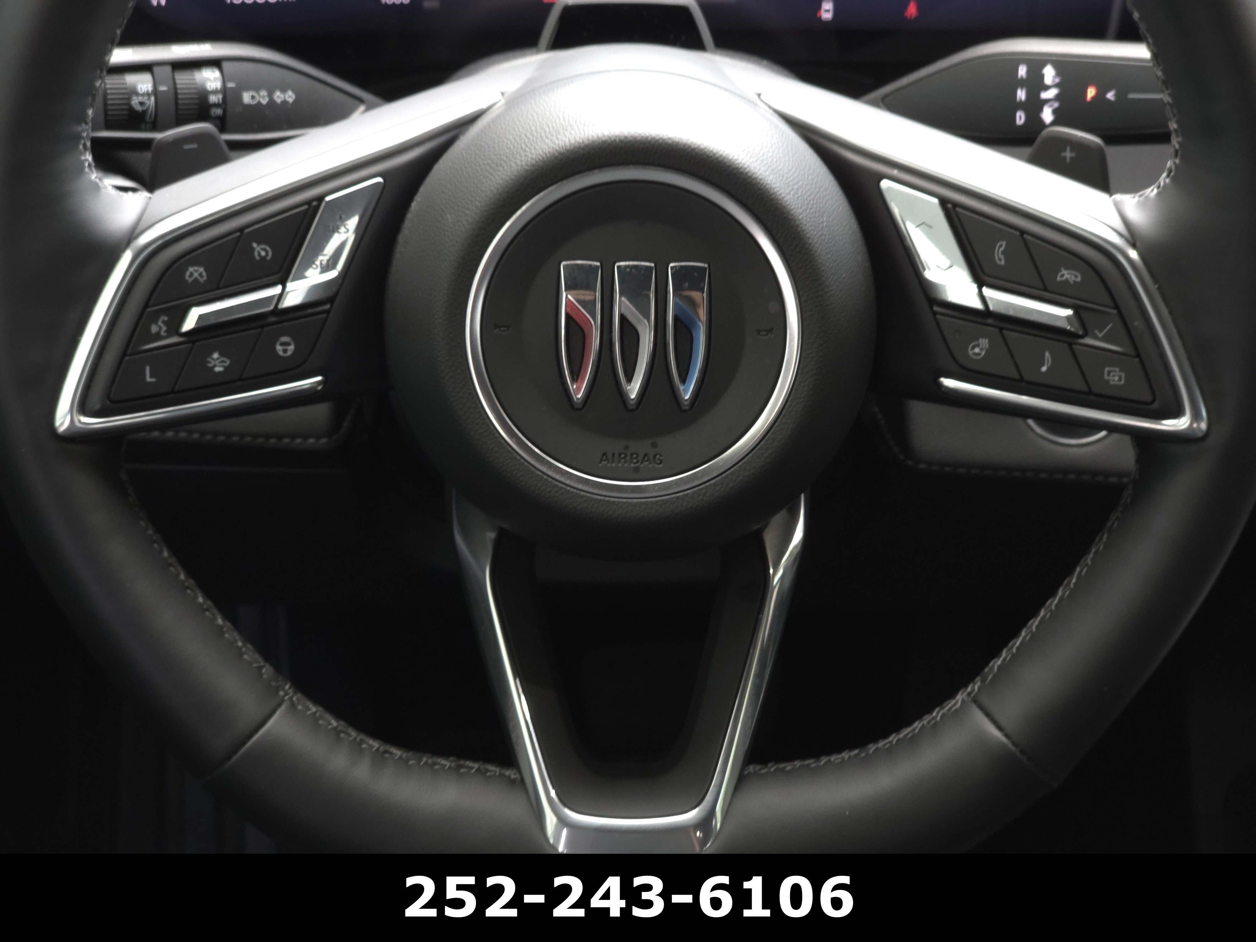 Used 2025 Buick Enclave Sport Touring w/ Super Cruise Package FWD image 23