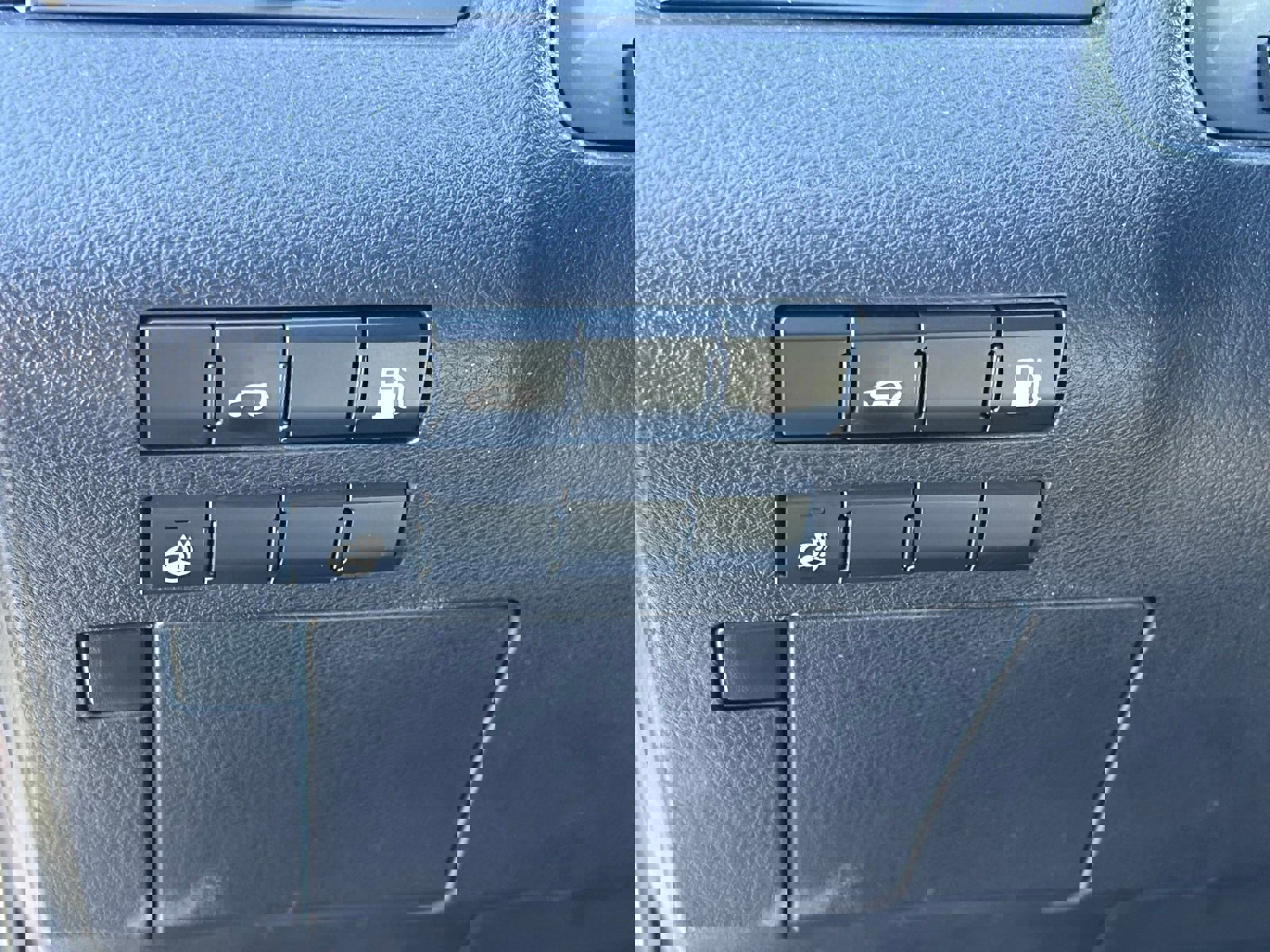 Used 2016 Lexus RX 450h AWD image 28