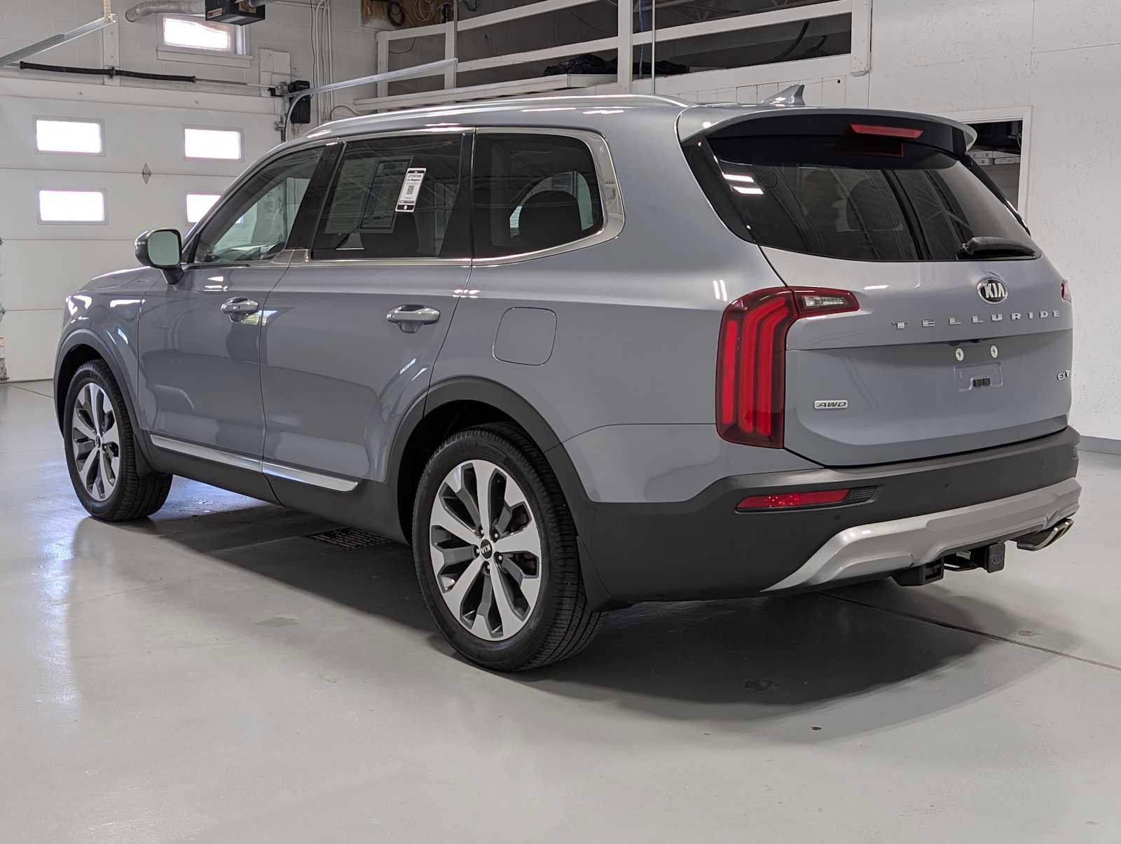 Used 2020 Kia Telluride EX w/ EX Premium Package AWD/4WD image 10