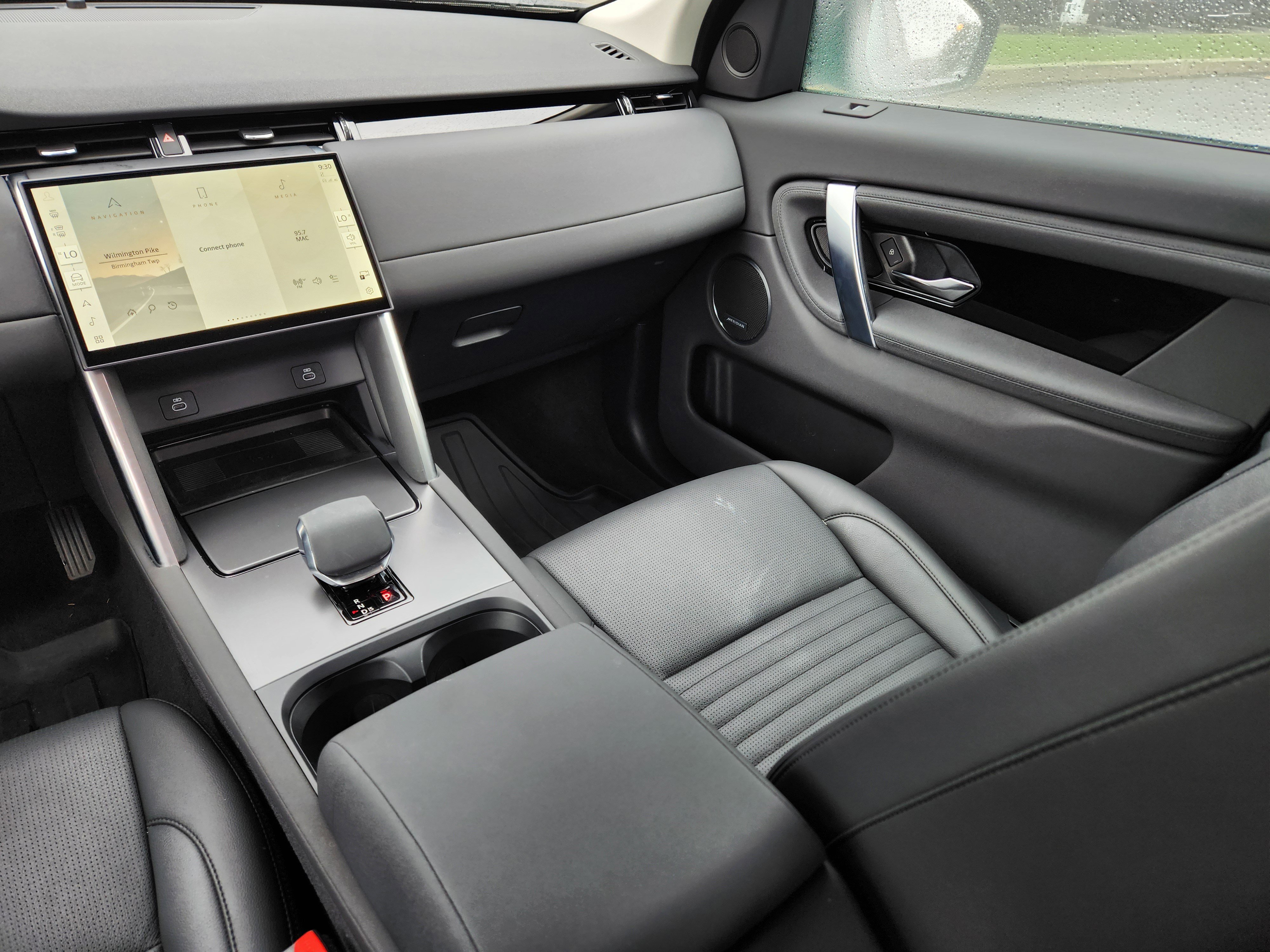 Certified 2025 Land Rover Discovery Sport S image 14