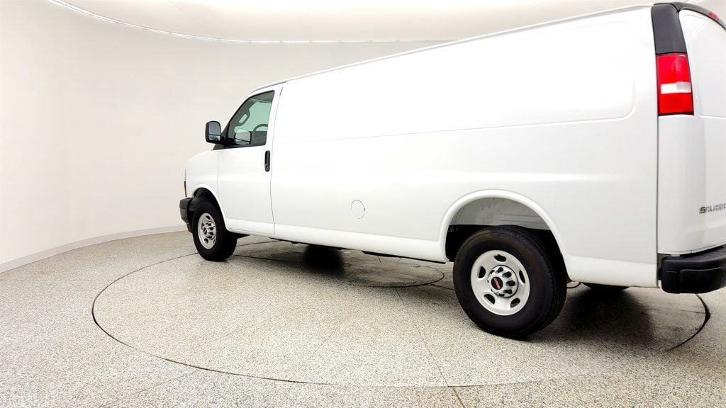 Used 2025 GMC Savana 3500 Extended RWD image 7