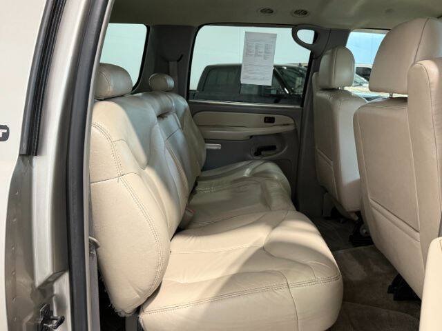 Used 2000 GMC Yukon XL 2500 SLT w/ SLT Marketing Opt Pkg AWD/4WD image 17