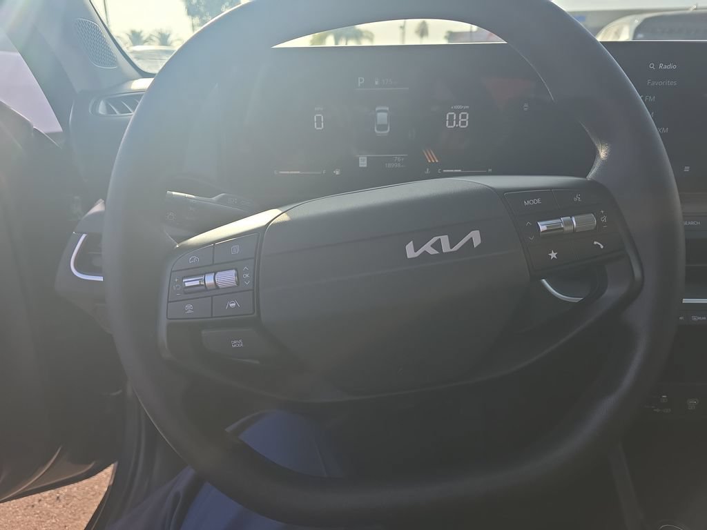 Used 2025 Kia K4 FWD image 13