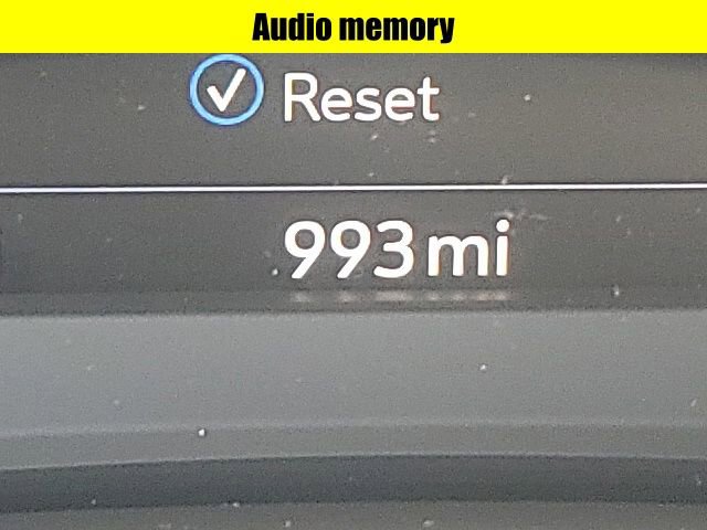 Used 2025 Cadillac XT6 Premium Luxury w/ Technology Package image 20