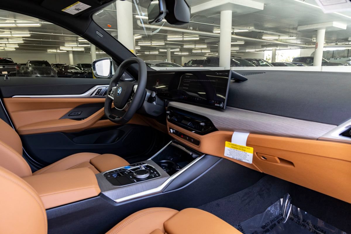 New 2026 BMW i4 eDrive40 w/ Premium Package RWD image 28