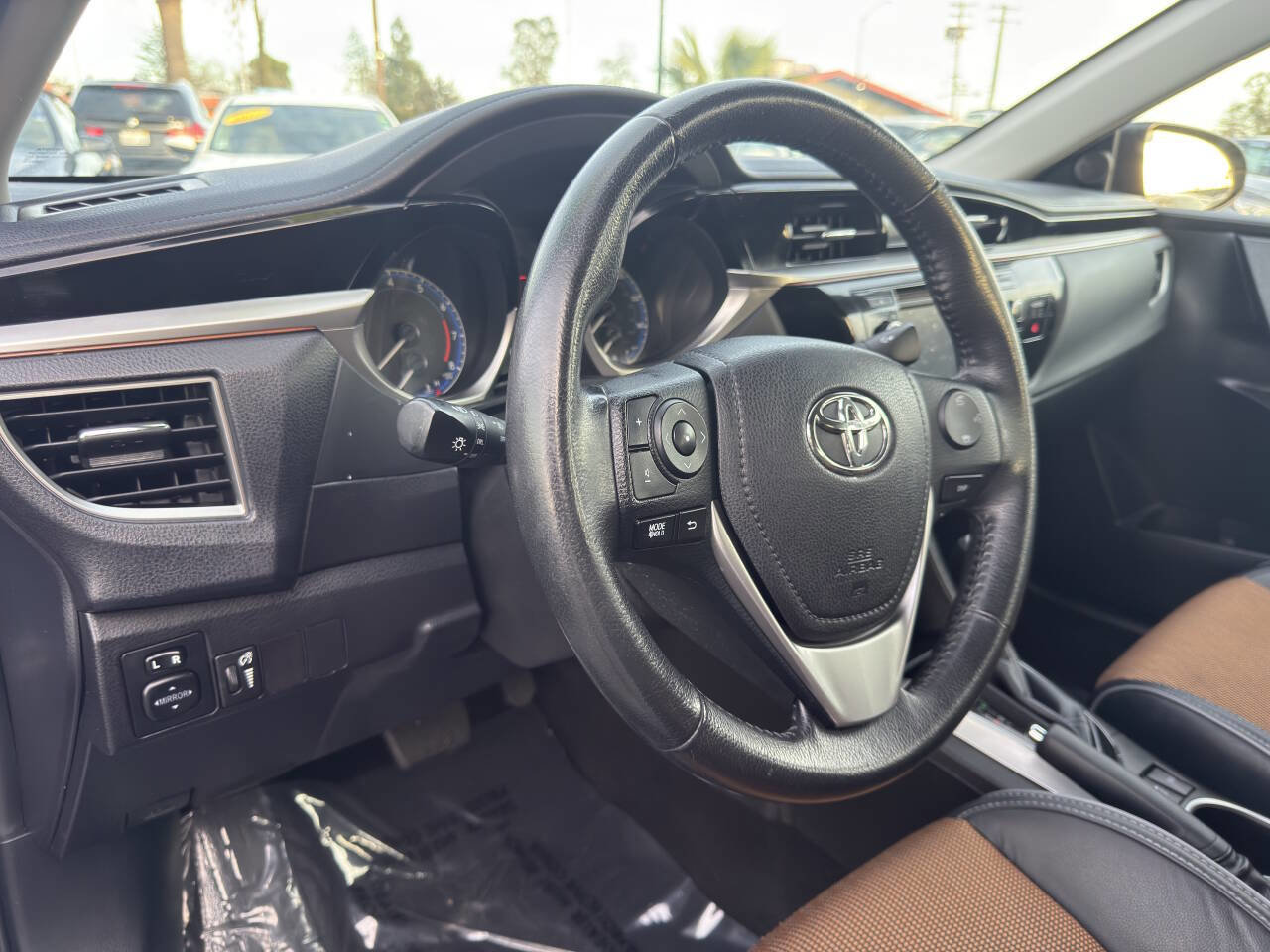Used 2015 Toyota Corolla S FWD image 15