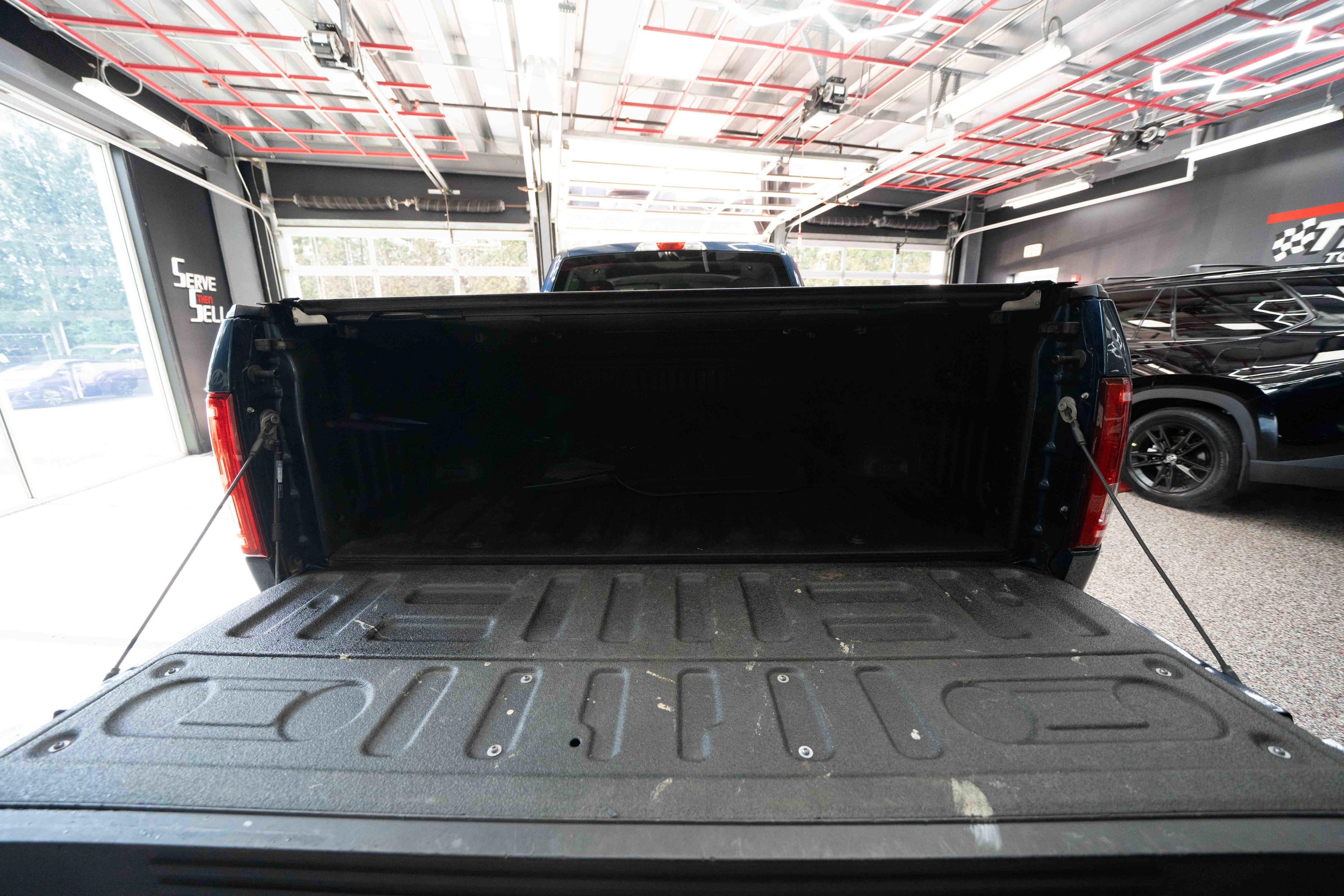Used 2016 Ford F150 XLT w/ Equipment Group 301A Mid AWD/4WD image 26