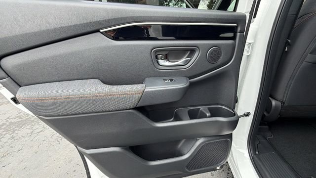 New 2026 Honda Pilot Sport image 14