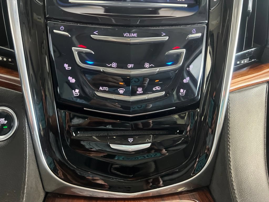 Used 2015 Cadillac Escalade Premium AWD/4WD image 62