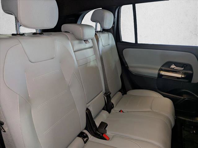 Used 2026 Mercedes-Benz GLB 250 image 21