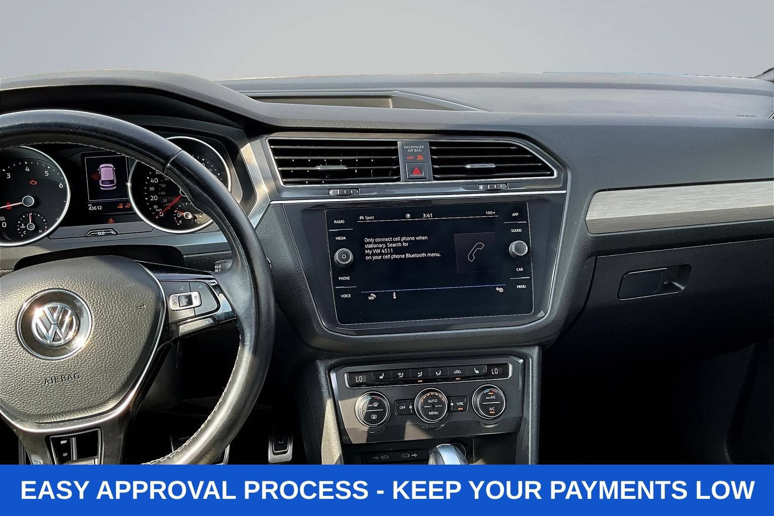 Used 2021 Volkswagen Tiguan SEL AWD/4WD image 11
