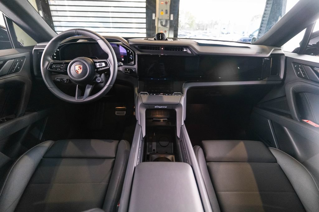 New 2026 Porsche Cayenne Electric AWD/4WD image 17