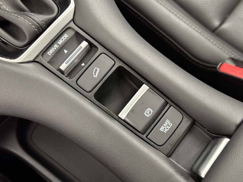 Used 2024 Honda HR-V EX-L image 29