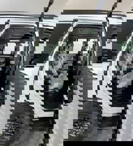 New 2026 Ford Expedition Active image 6