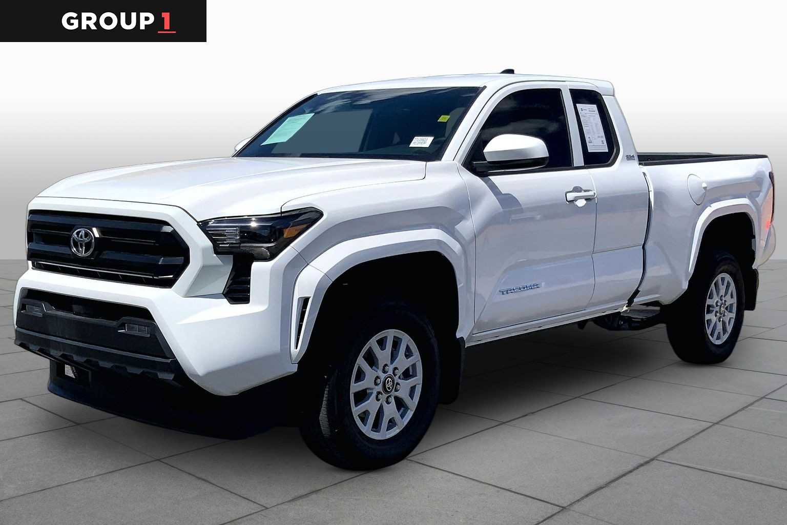 Used 2026 Toyota Tacoma SR5 image 1