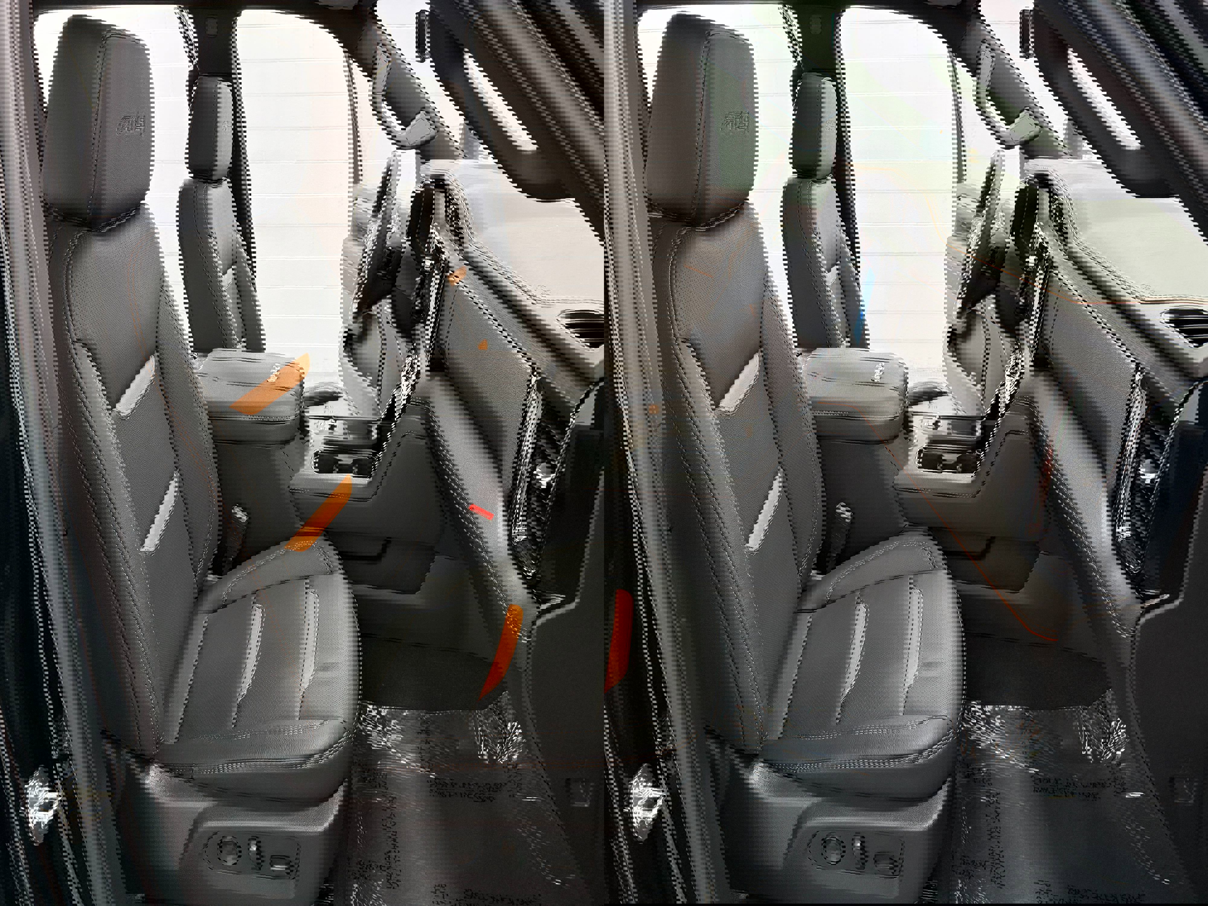 Used 2025 GMC Sierra 2500 AT4 w/ AT4 Premium Plus Package image 19