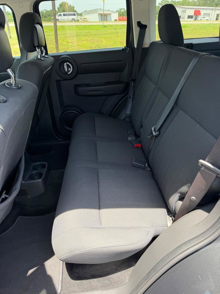Used 2011 Dodge Nitro Heat w/ Popular Equipment Group RWD image 6