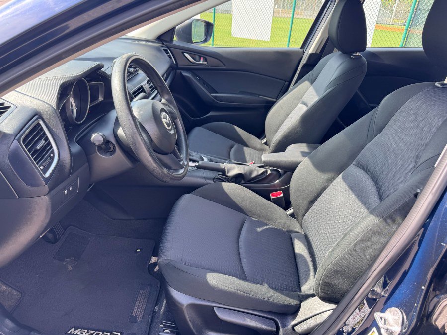 Used 2015 MAZDA MAZDA3 i SV FWD image 9