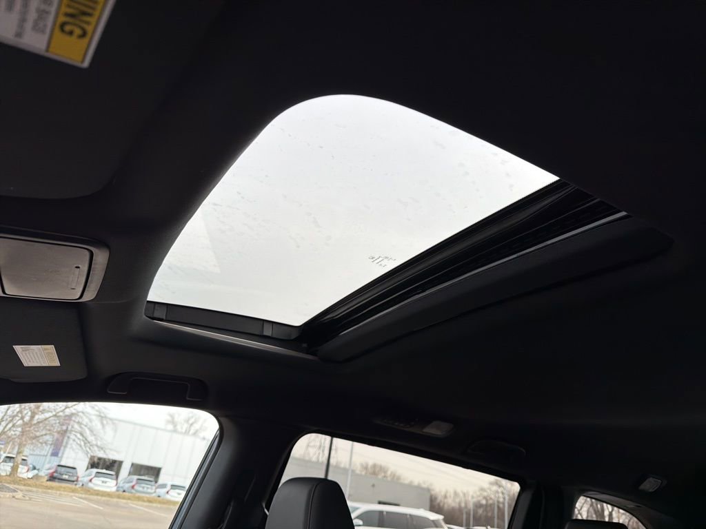 Used 2025 Honda Odyssey Sport-L image 25