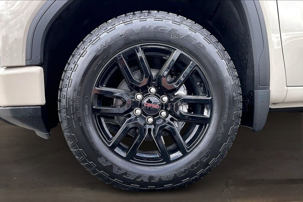 New 2026 GMC Sierra 1500 Pro w/ Graphite Edition image 13
