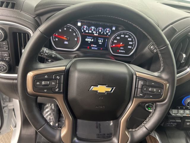 Used 2023 Chevrolet Silverado 3500 High Country w/ Technology Package image 17