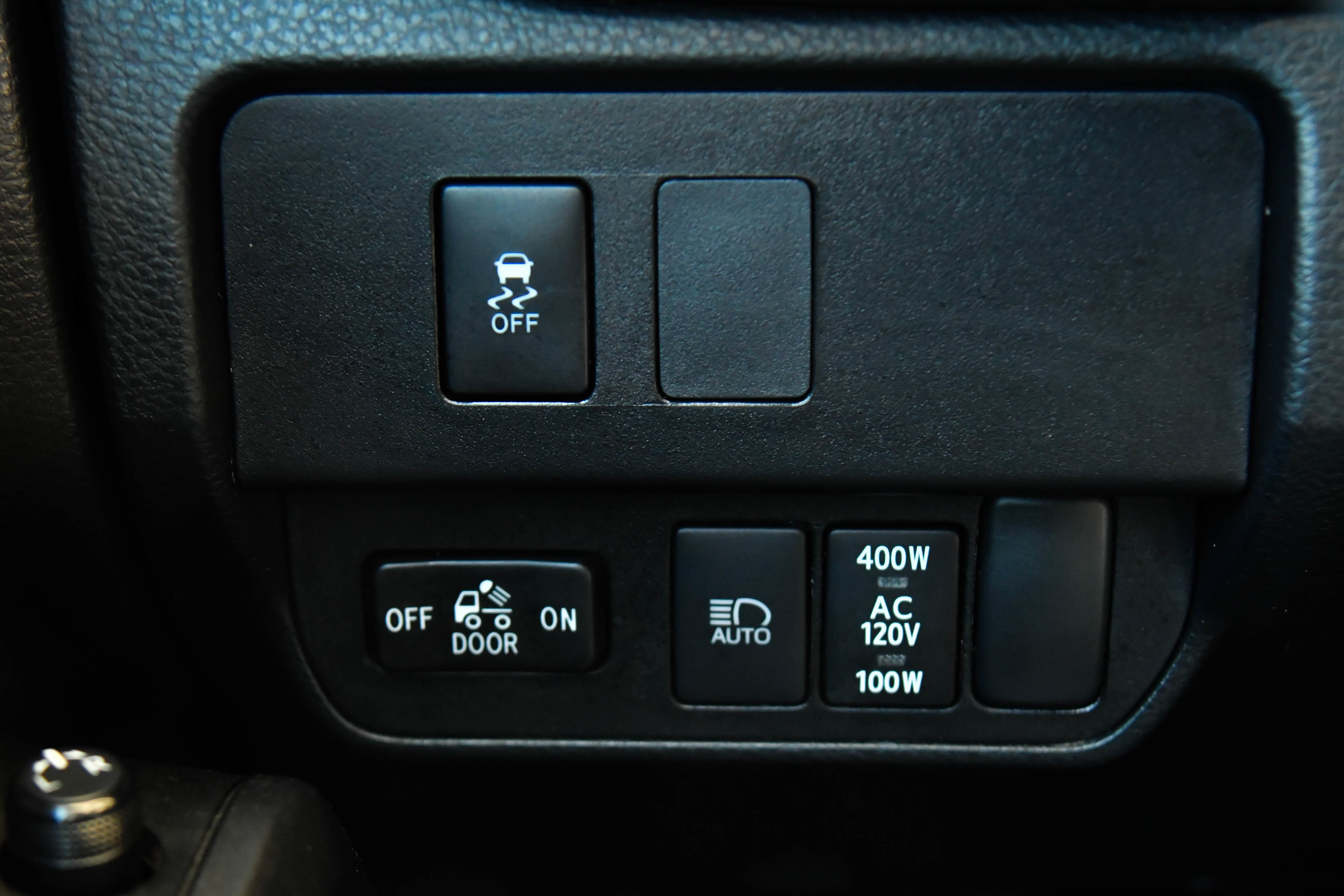 Used 2023 Toyota Tacoma TRD Off-Road w/ Technology Package image 31