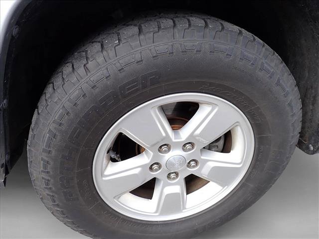 Used 2012 Jeep Liberty Sport w/ Popular Equipment Group AWD/4WD image 10