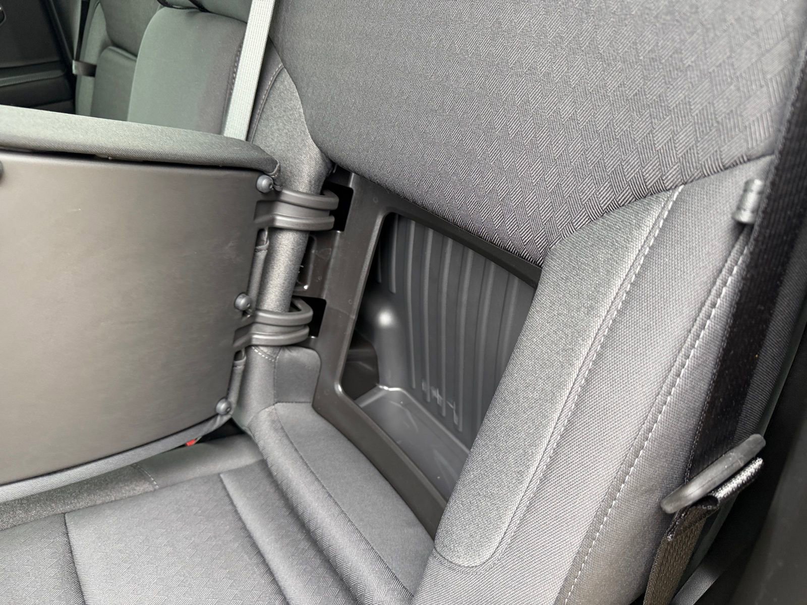 Used 2024 GMC Sierra 1500 Elevation image 31