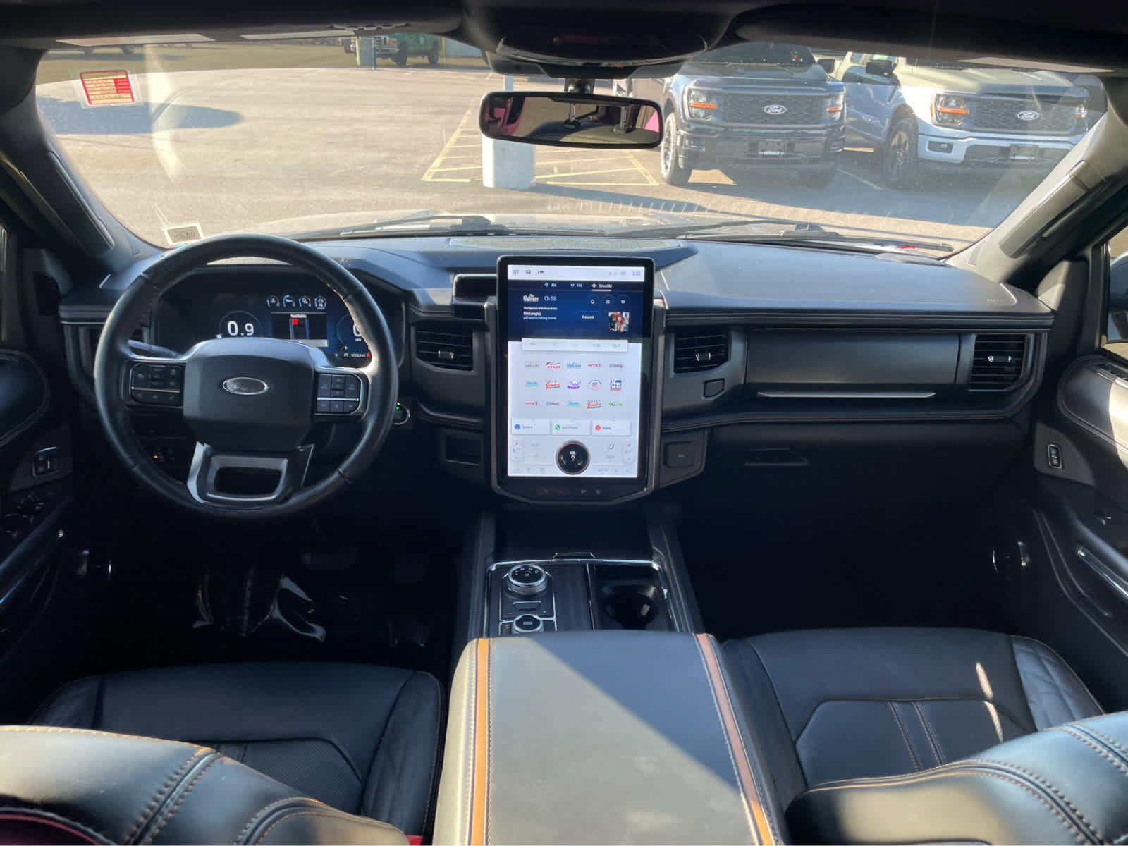 Used 2023 Ford Expedition Platinum image 18