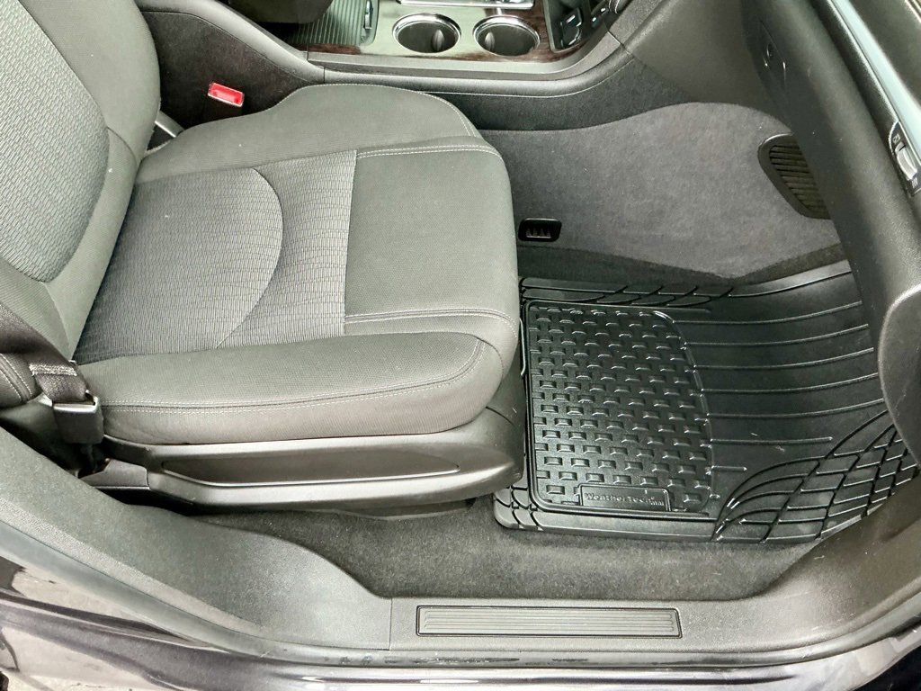 Used 2016 Chevrolet Traverse LT w/ Style and Technology Package image 23