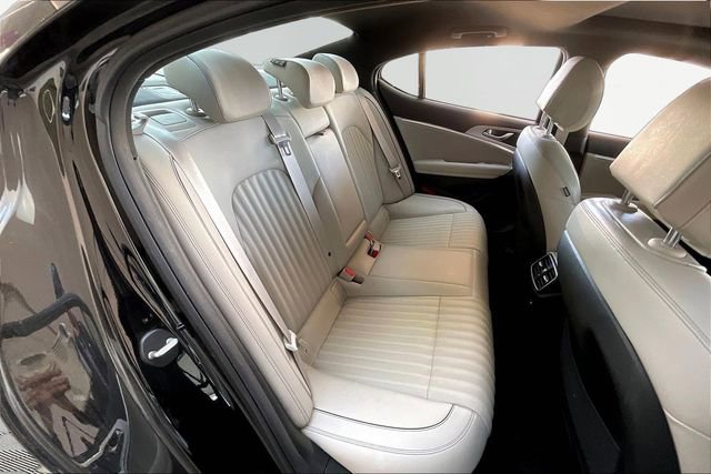 Used 2022 Genesis G70 3.3T w/ Sport Advanced Package image 17
