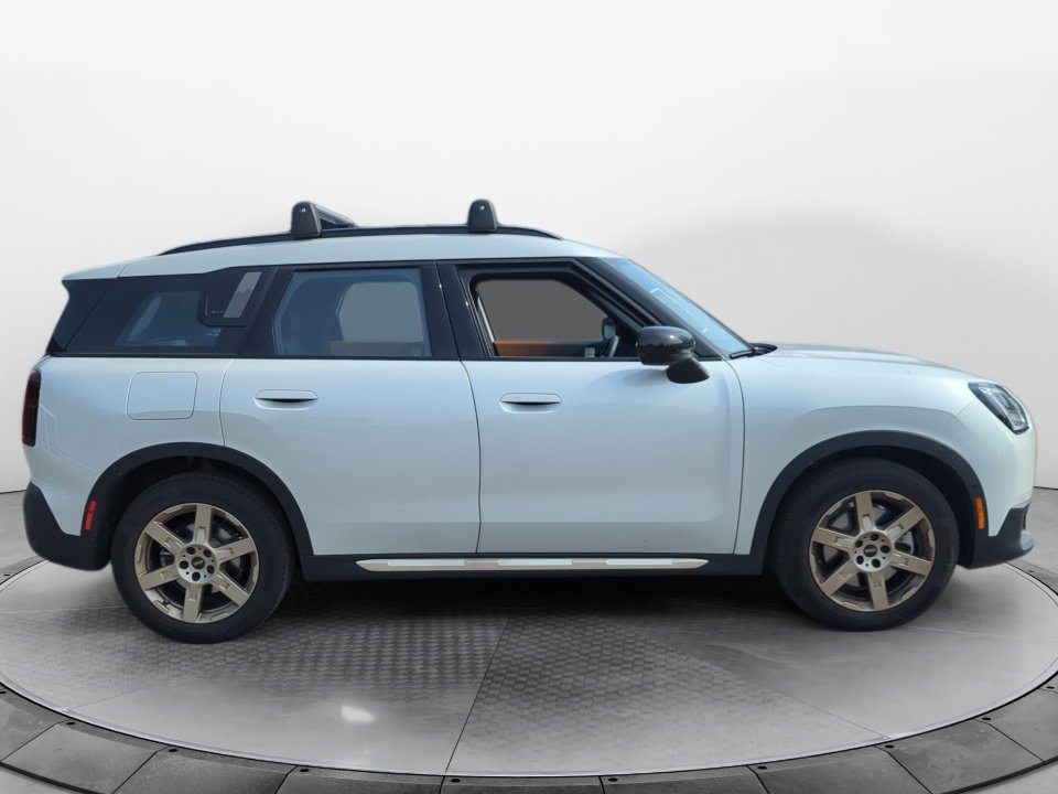 Certified 2025 MINI Cooper Countryman S image 8