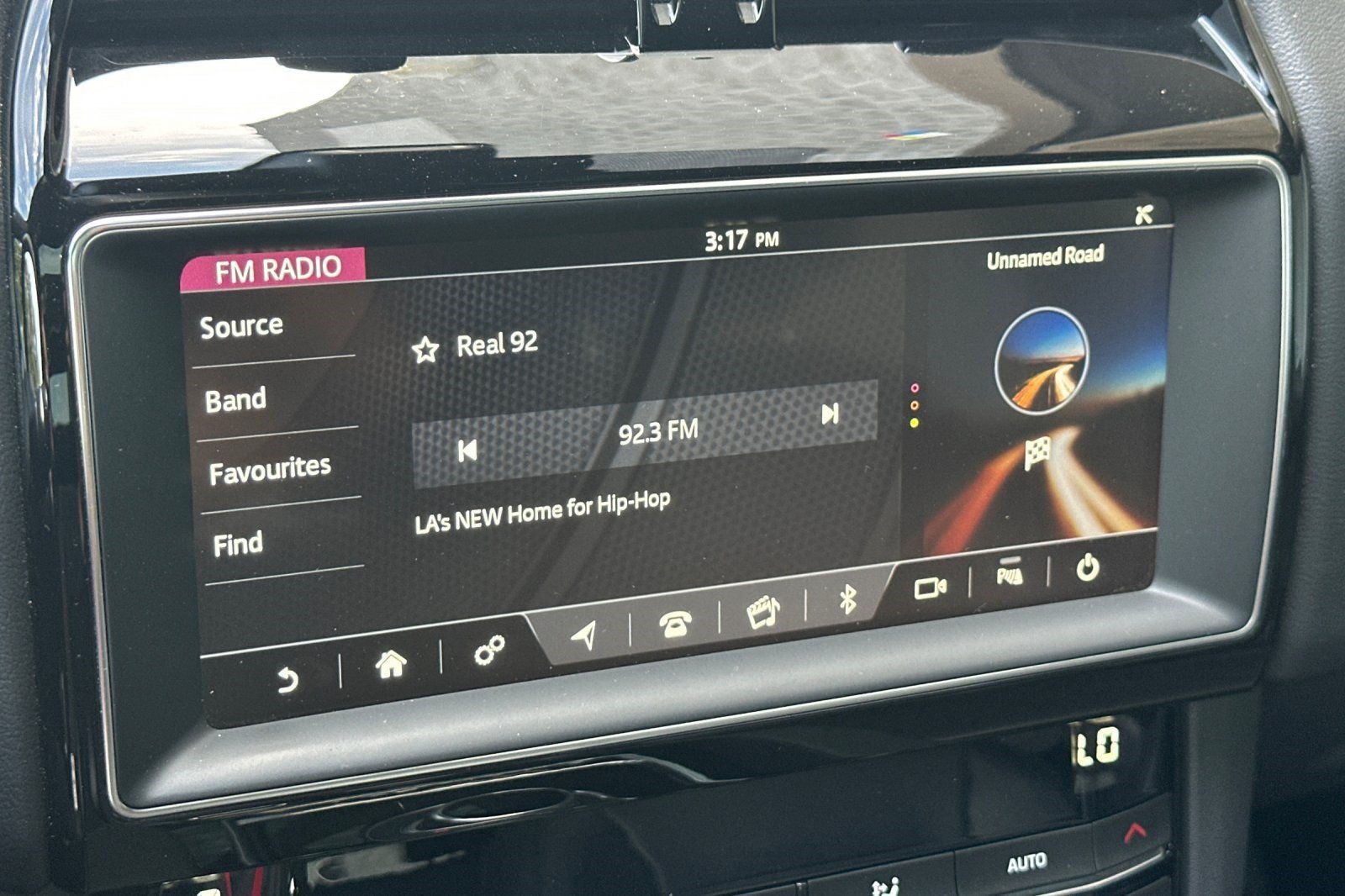 Used 2020 Jaguar F-PACE Premium AWD/4WD image 21