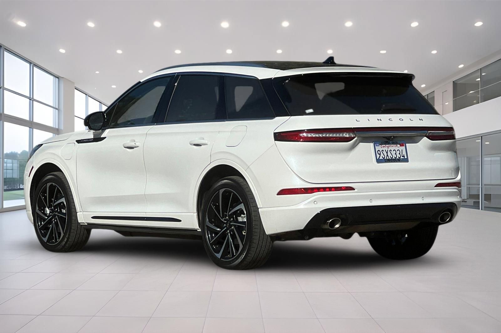 Used 2024 Lincoln Corsair Grand Touring image 6