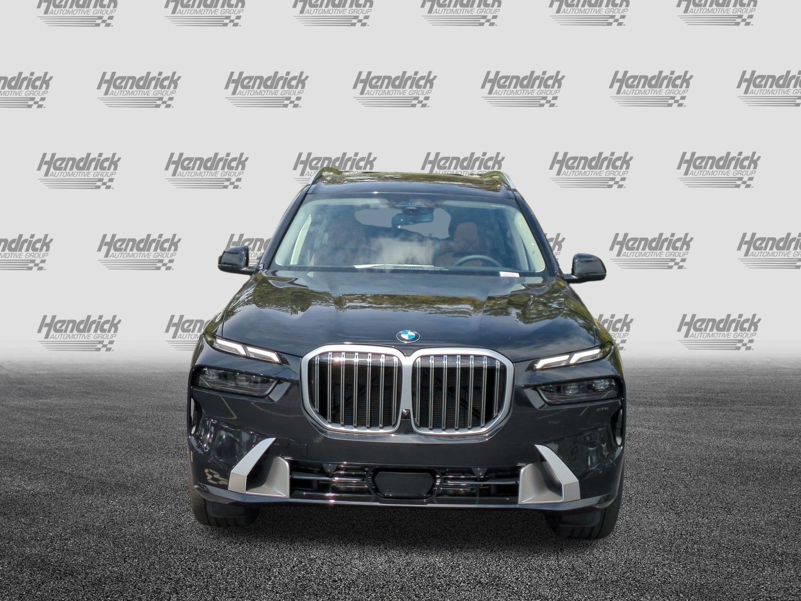 Used 2026 BMW X7 xDrive40i image 3