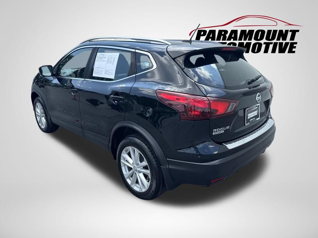 Used 2017 Nissan Rogue Sport SV FWD image 5