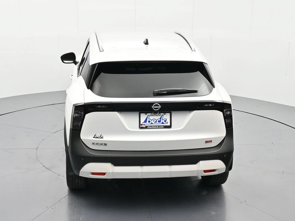 New 2026 Nissan Kicks SR FWD image 33