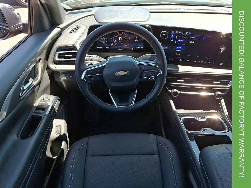 Used 2026 Chevrolet Traverse LT AWD/4WD image 12