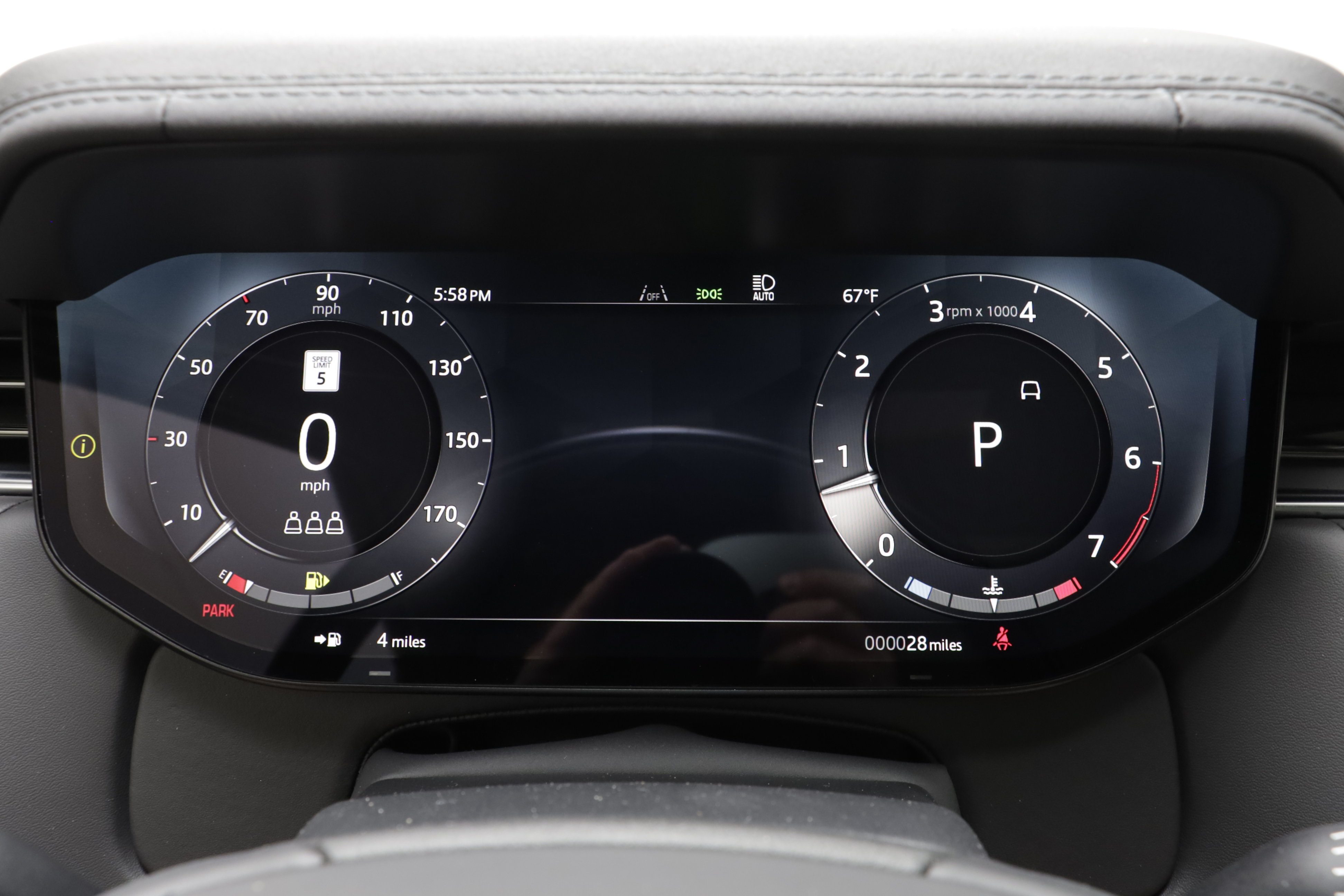 New 2026 Land Rover Range Rover SE AWD/4WD image 9