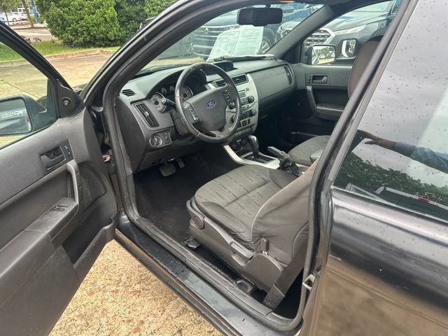 Used 2009 Ford Focus SE FWD image 9