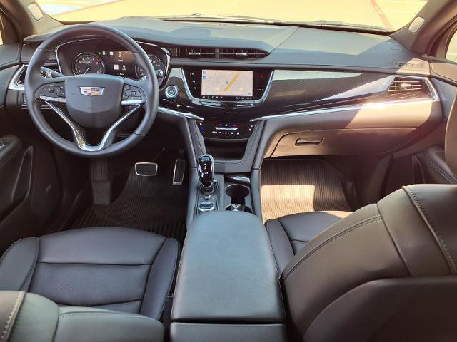 Used 2024 Cadillac XT6 Sport w/ Technology Package image 4