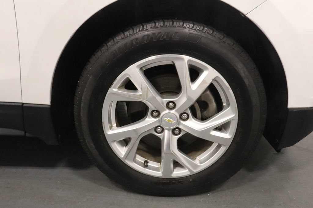 Used 2019 Chevrolet Equinox LT w/ Sun & Navigation Package AWD/4WD image 26