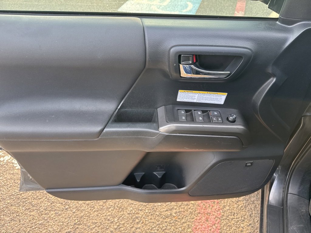 Used 2019 Toyota Tacoma TRD Off-Road image 13