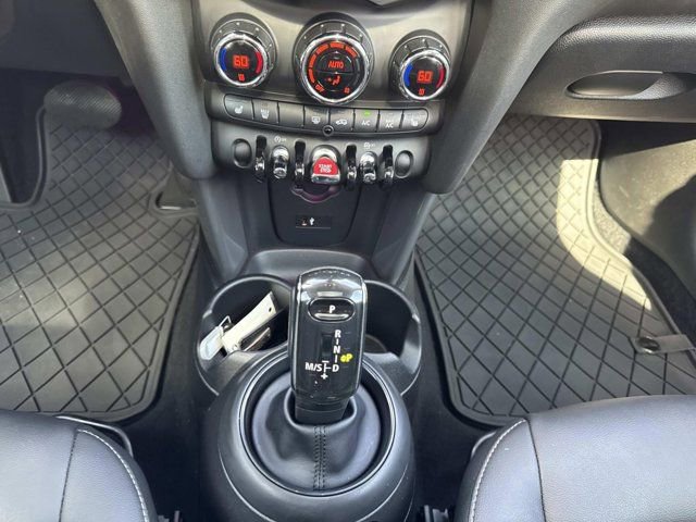 Used 2021 MINI Cooper 4-Door Hardtop image 27