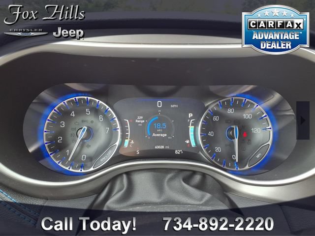 Used 2021 Chrysler Pacifica Touring-L FWD image 19